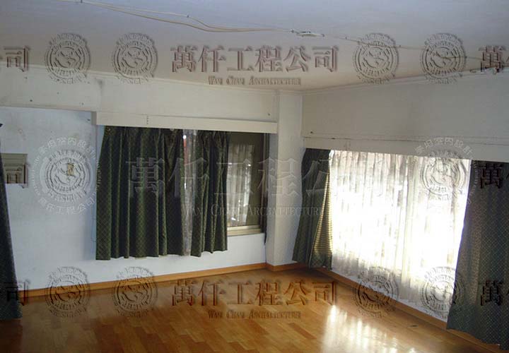 5/25 高雄.苓雅區(黃公館)04 未拆除前的正面房間，不好用。